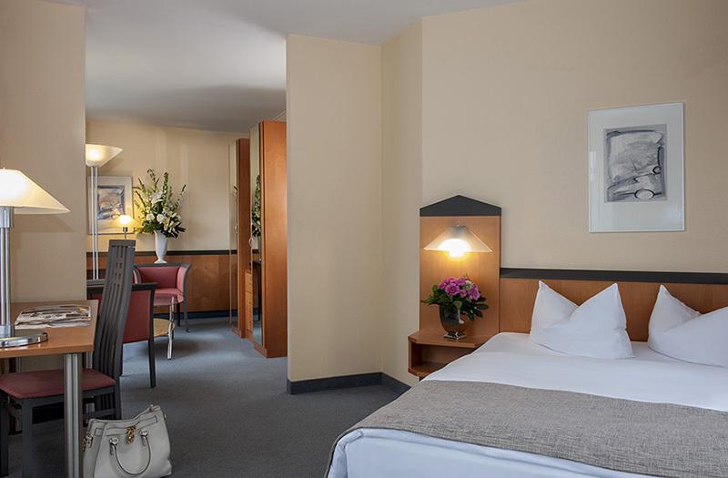 Victor'S Residenz-Hotel Berlin Tegel Ngoại thất bức ảnh